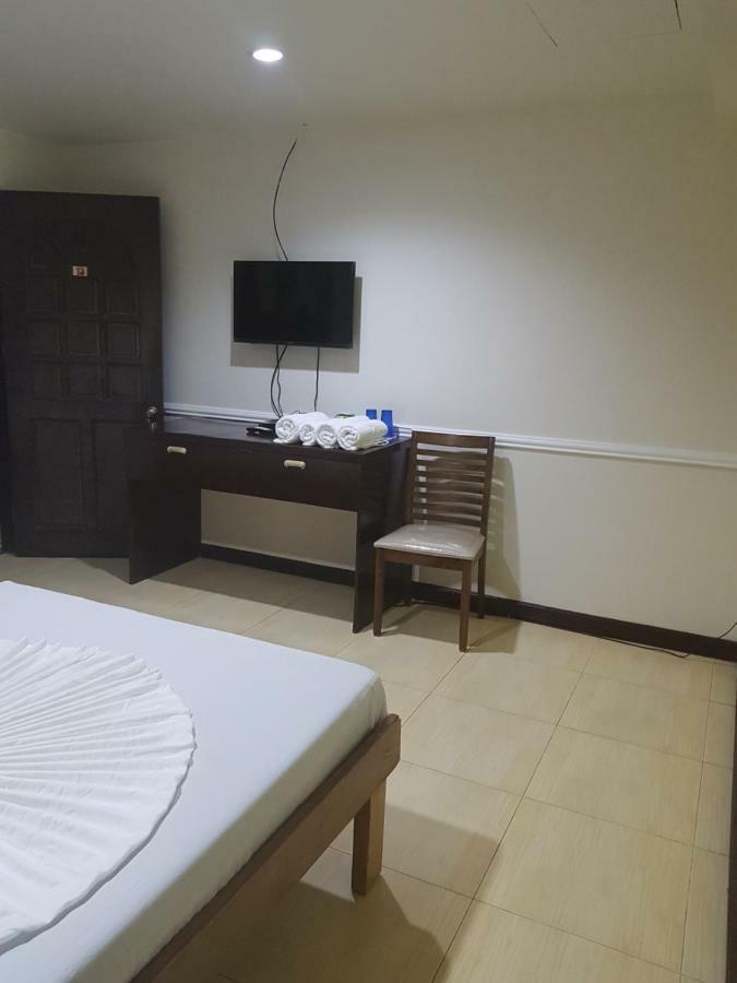 Hk Beach Resort And Restaurant Moalboal Bagian luar foto