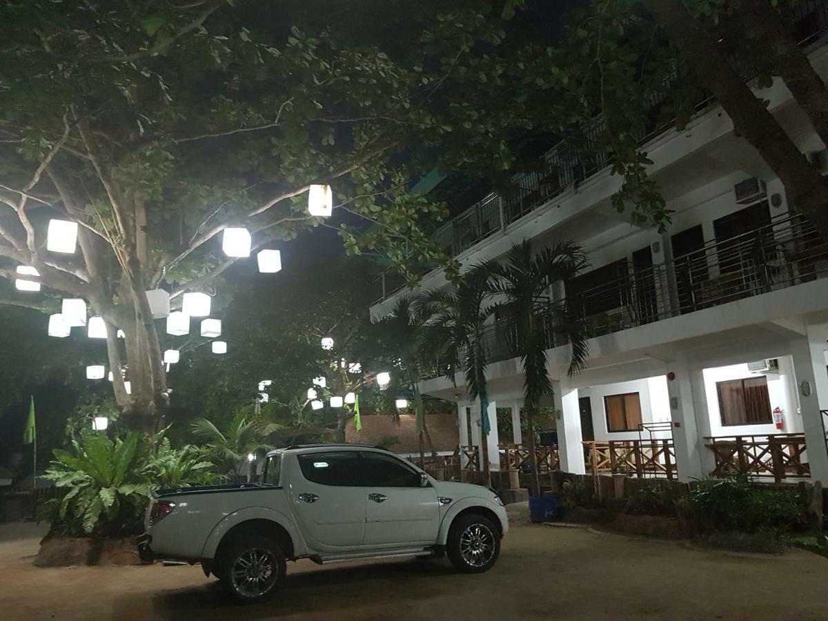Hk Beach Resort And Restaurant Moalboal Bagian luar foto