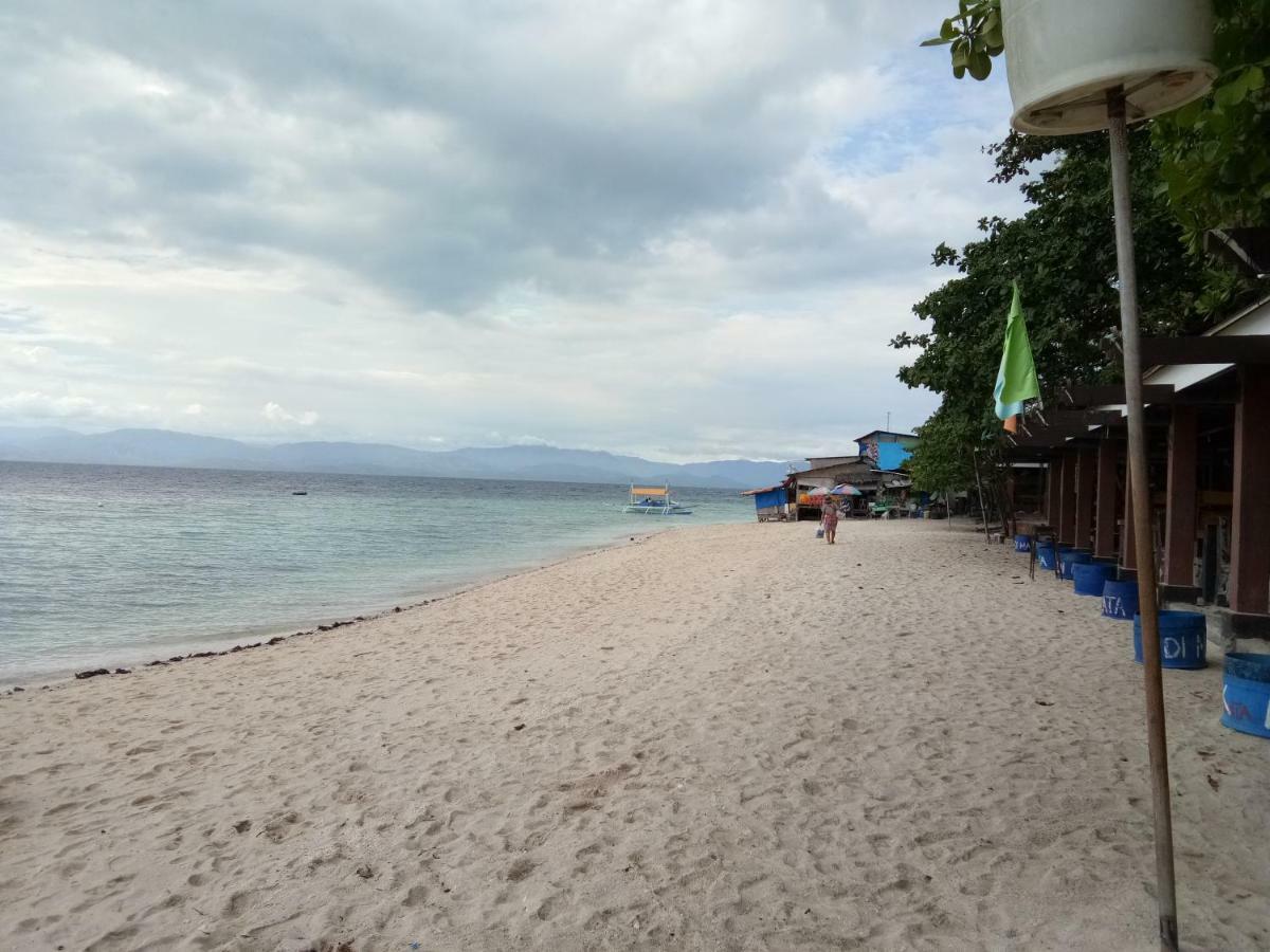 Hk Beach Resort And Restaurant Moalboal Bagian luar foto