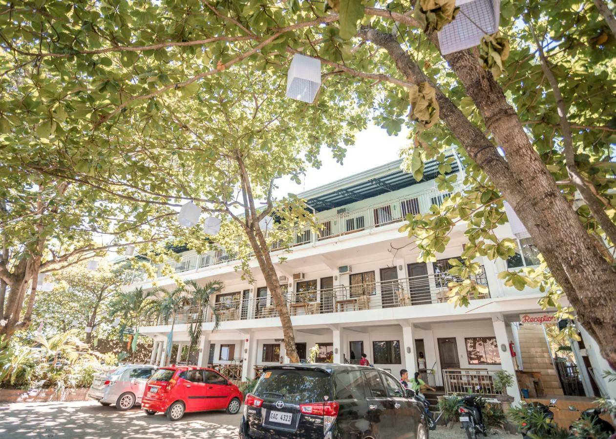 Hk Beach Resort And Restaurant Moalboal Bagian luar foto