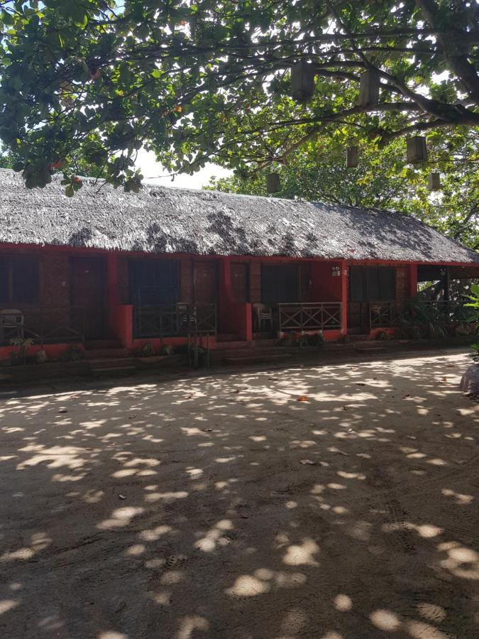 Hk Beach Resort And Restaurant Moalboal Bagian luar foto